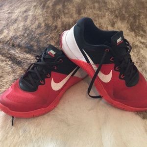 Nike Metcon Men’s 7.5 Women’s 8.5